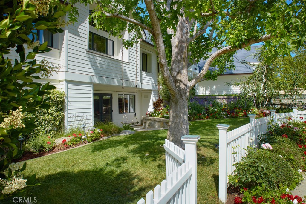 2 Royal Saint George Road
