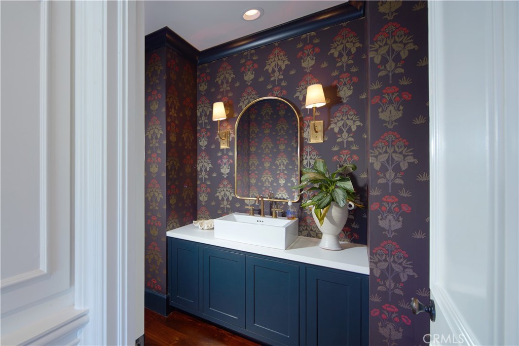 2 Royal Saint George Road