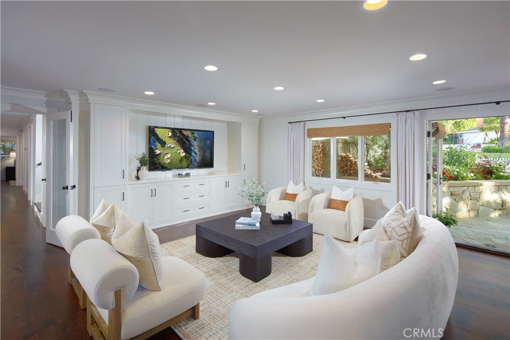 2 Royal Saint George Road