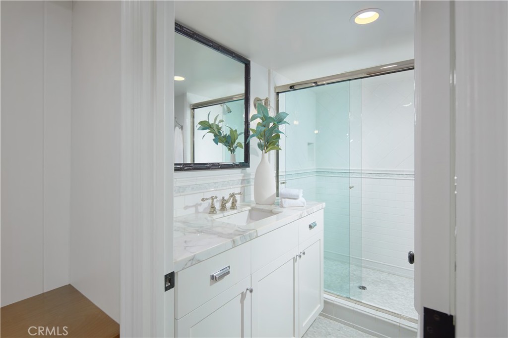 2 Royal Saint George Road