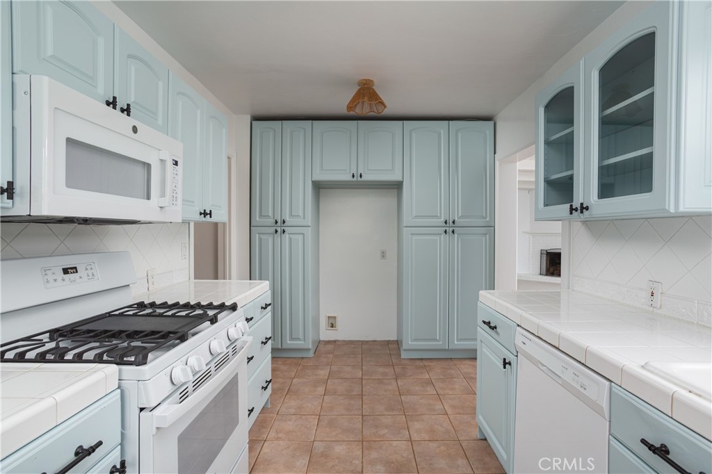 2662 Riverside Drive