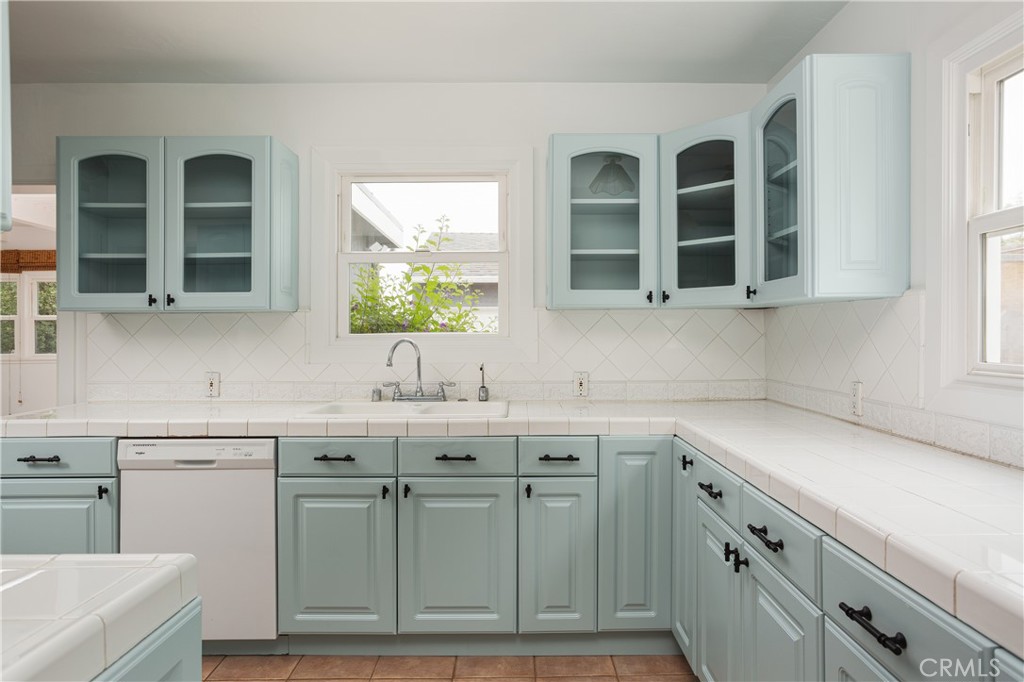 2662 Riverside Drive