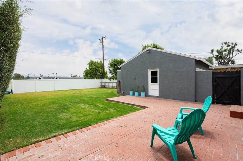 2662 Riverside Drive