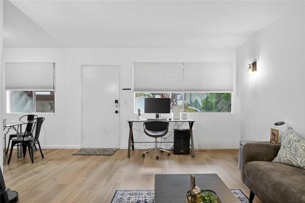 901 Linden Avenue 8