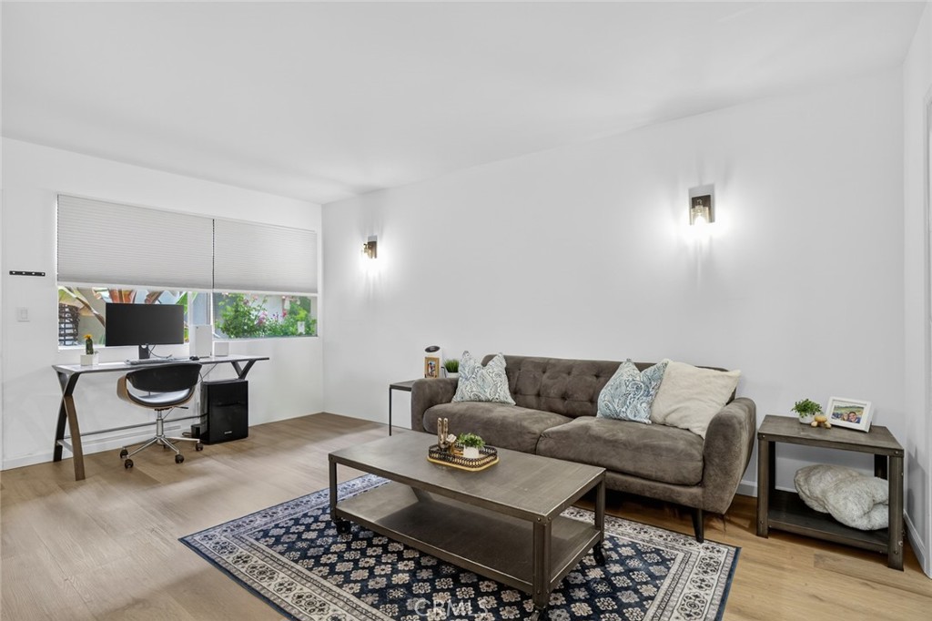 901 Linden Avenue 8