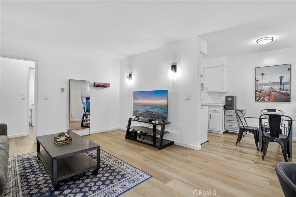 901 Linden Avenue 8
