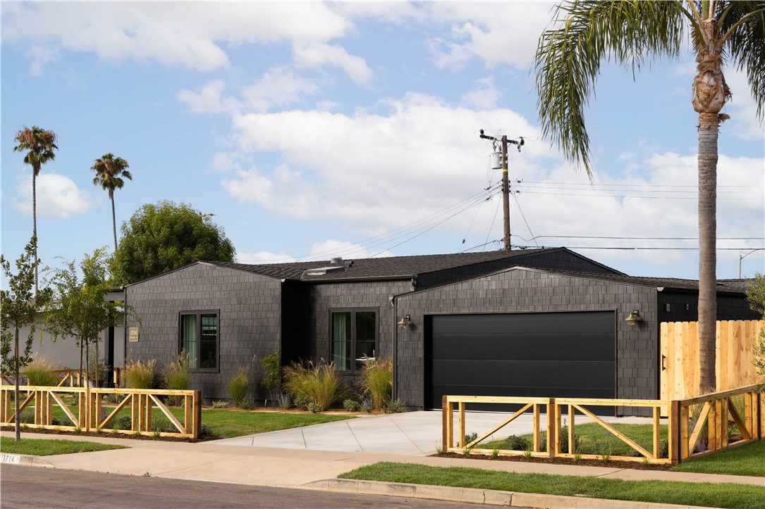 1714 Labrador Drive