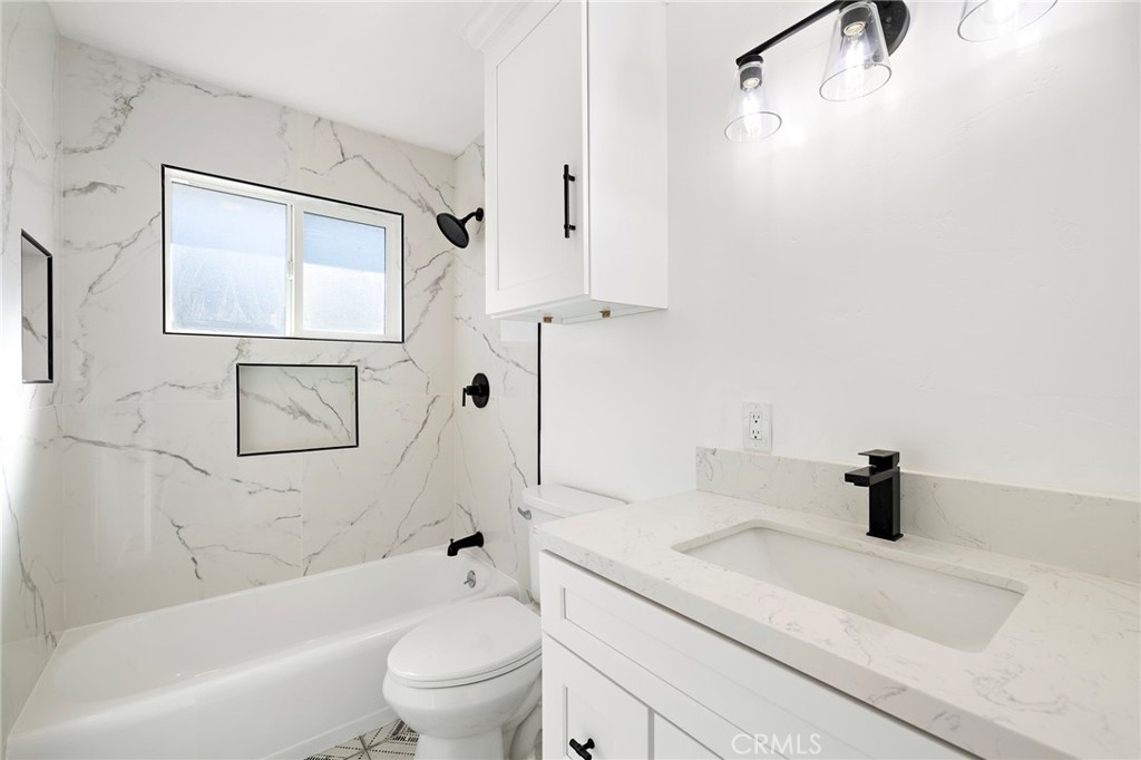 364 East 18th Street