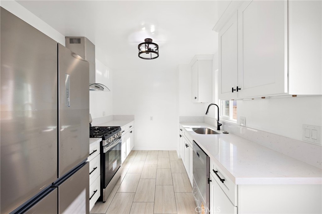 364 East 18th Street