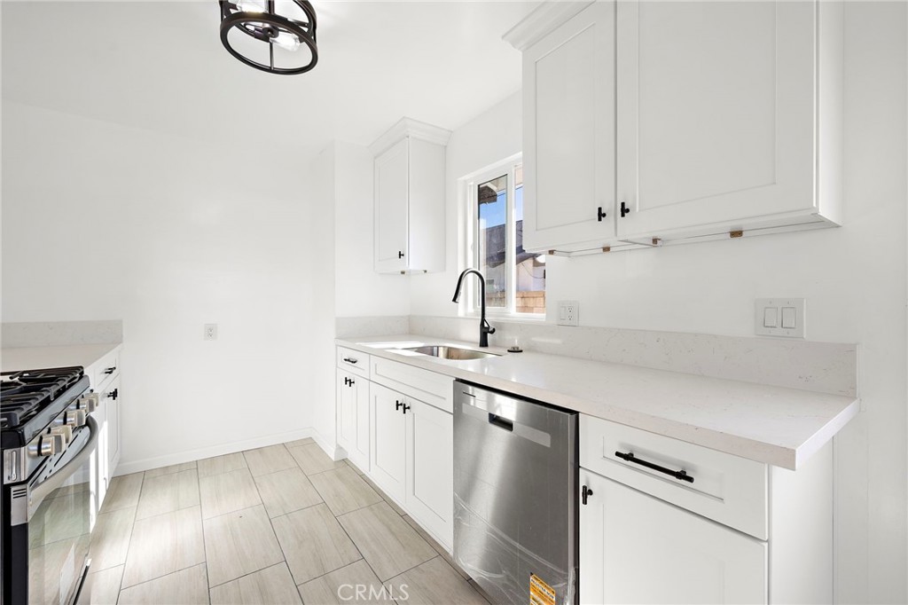 364 East 18th Street