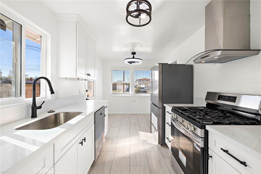 364 East 18th Street