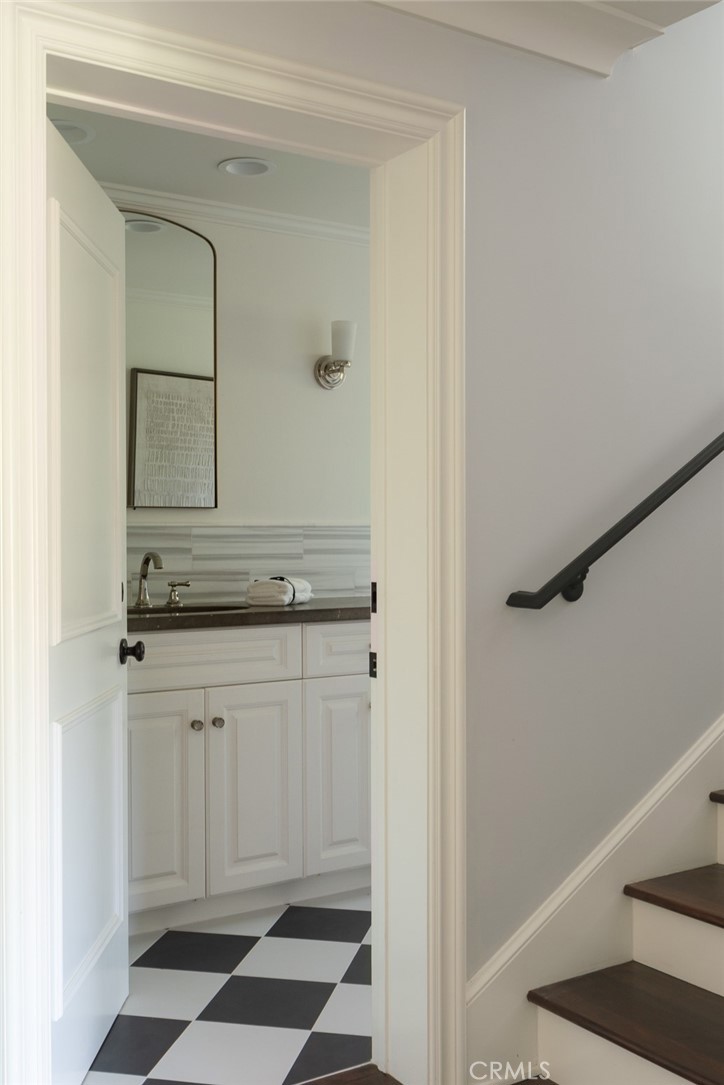 2 Royal Saint George Road