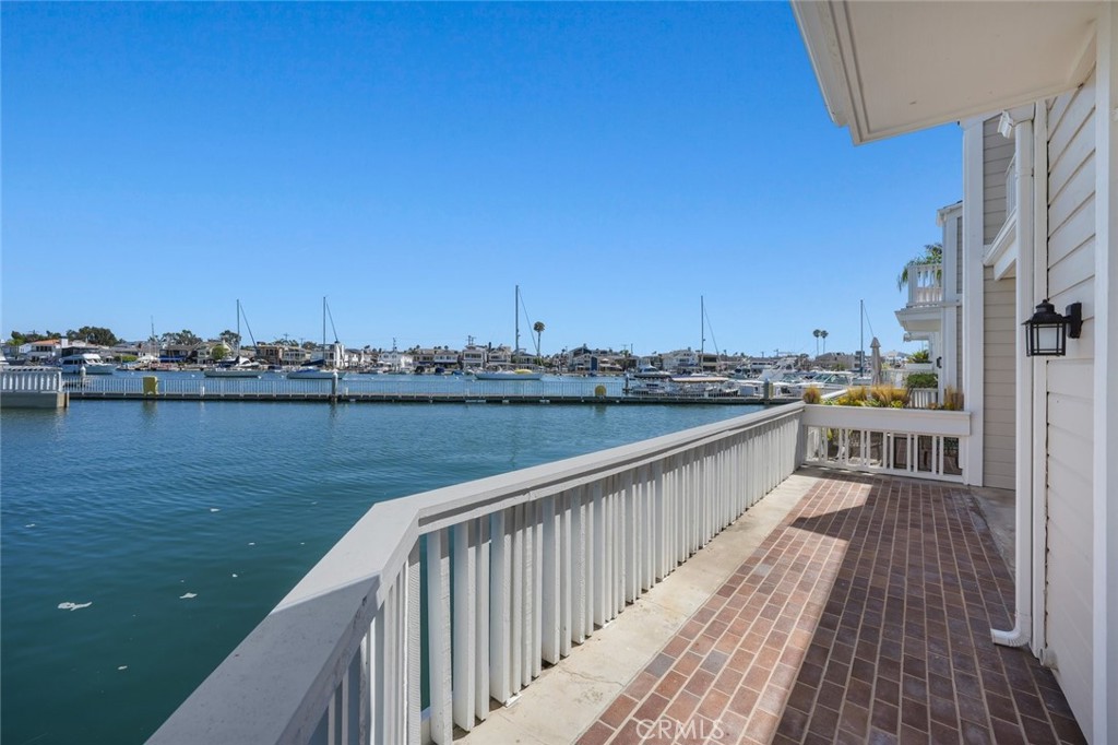 981 Bayside Cove 405