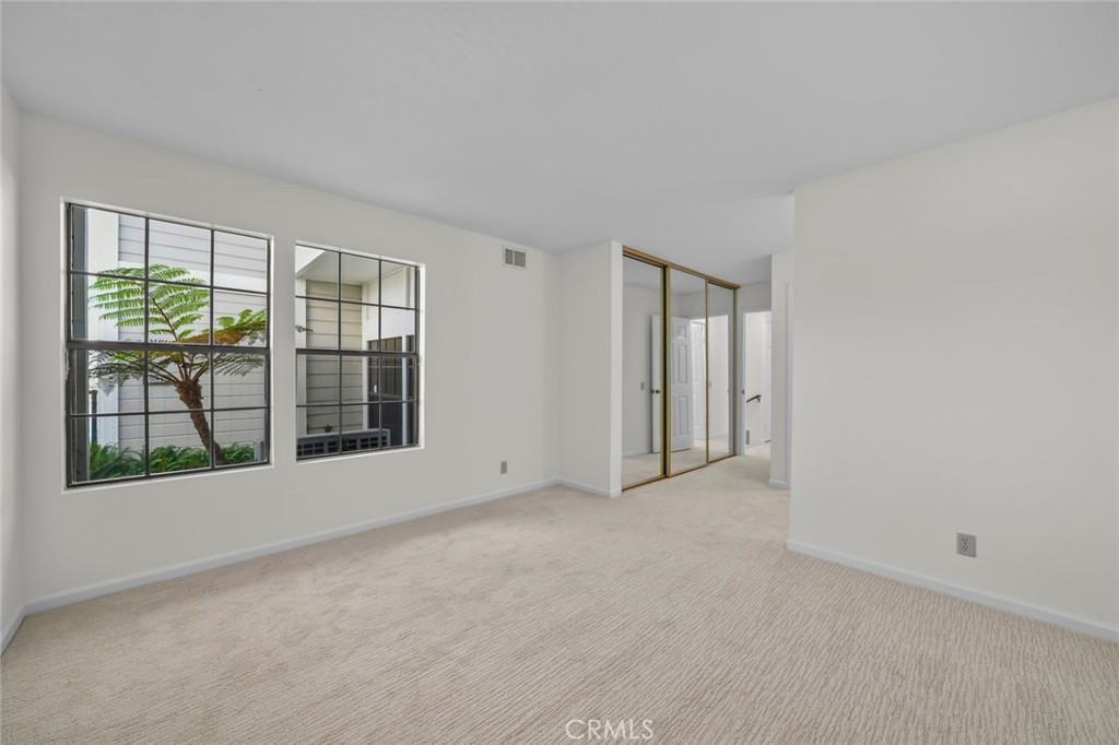 981 Bayside Cove 405