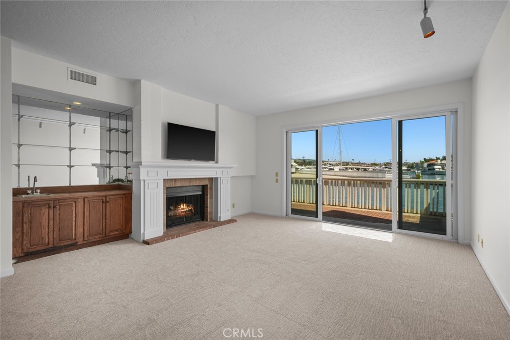 981 Bayside Cove 405