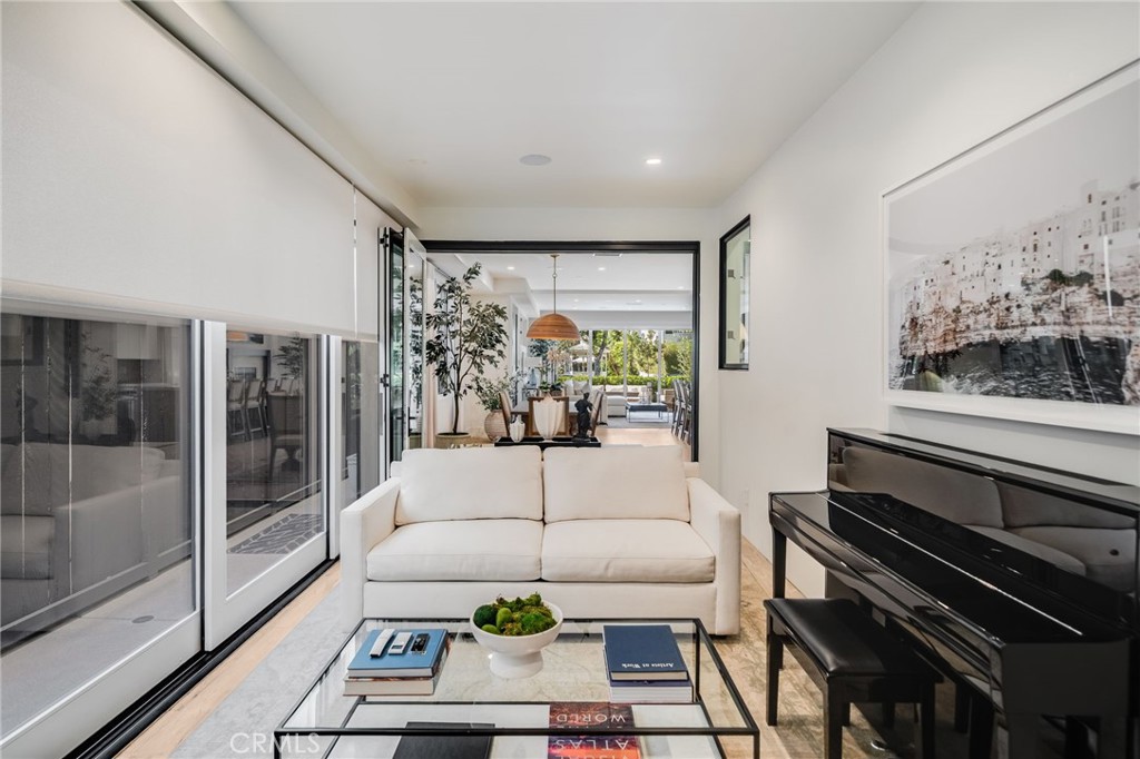 428 Fernleaf Avenue