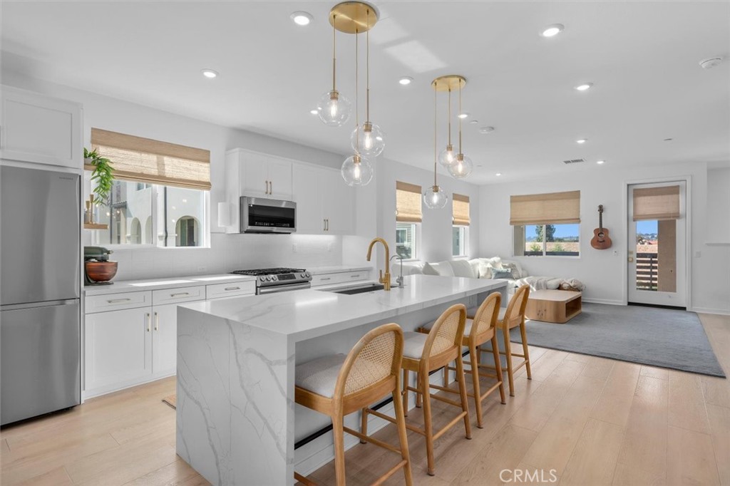 32053 Paseo Vienta