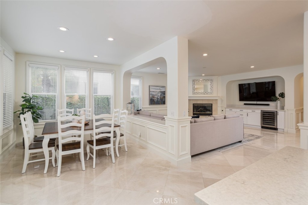 8 Hubbard Way