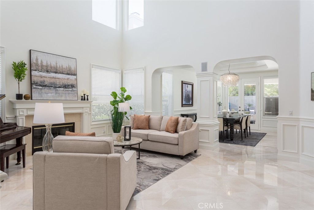 8 Hubbard Way