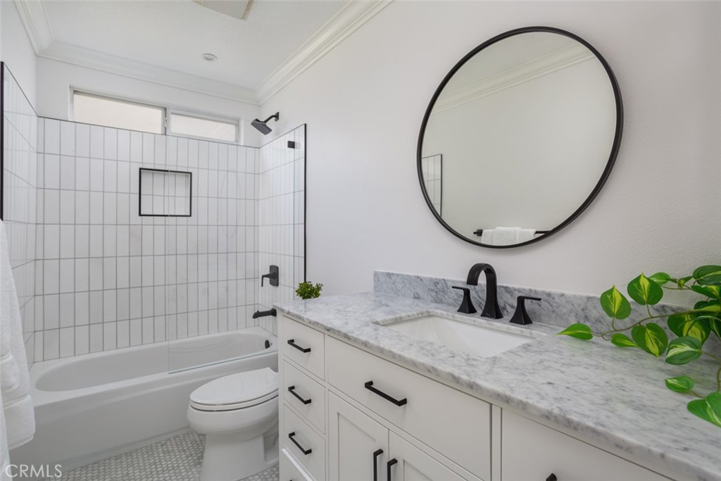 391 Catalina Shores Drive