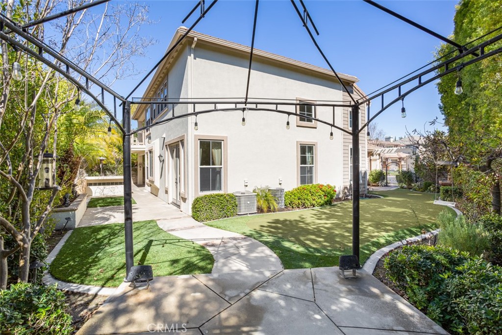 5 Jackson Court
