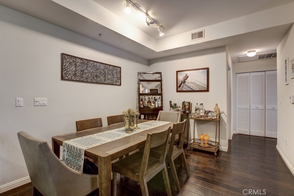 1801 E Katella Avenue 1048