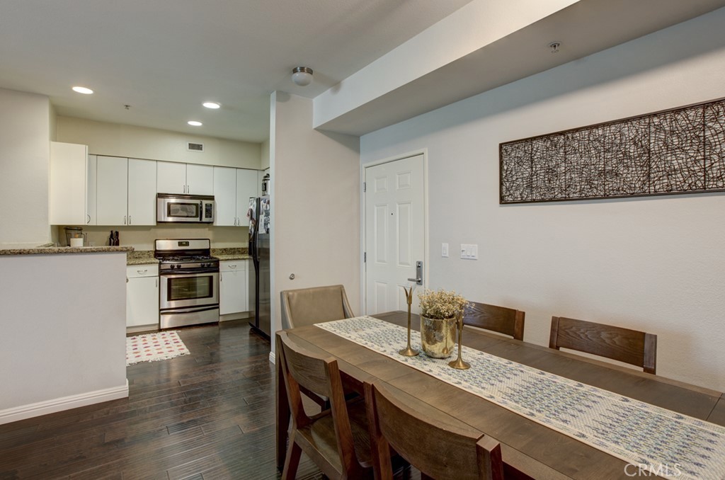 1801 E Katella Avenue 1048