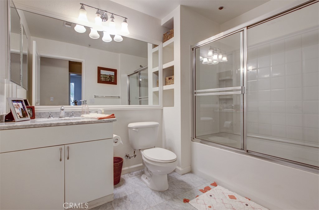 1801 E Katella Avenue 1048