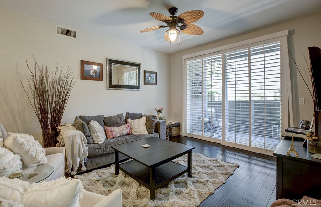 1801 E Katella Avenue 1048