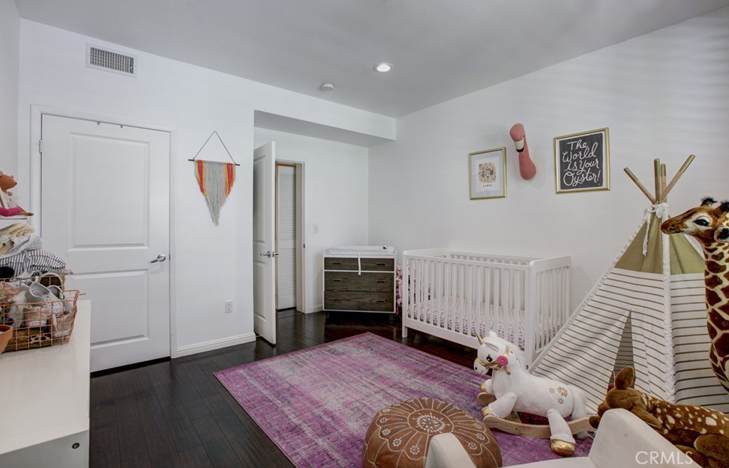 1801 E Katella Avenue 1048