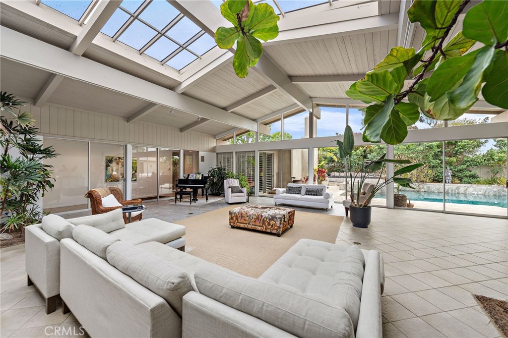 1401 Lincoln Lane