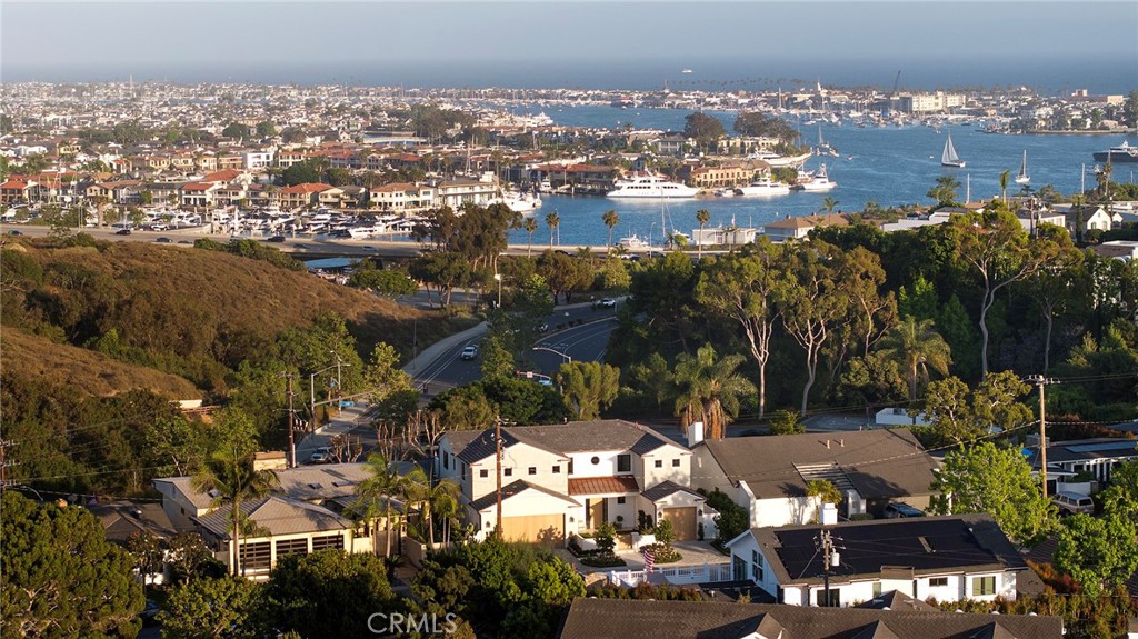 702 Saint James Place