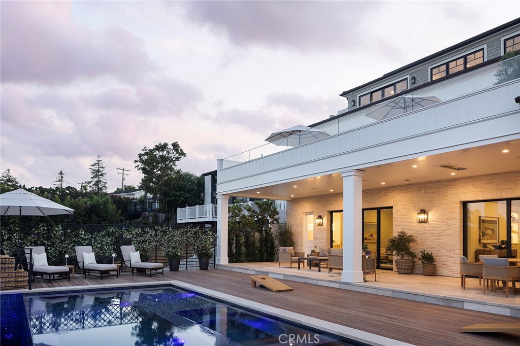 702 Saint James Place