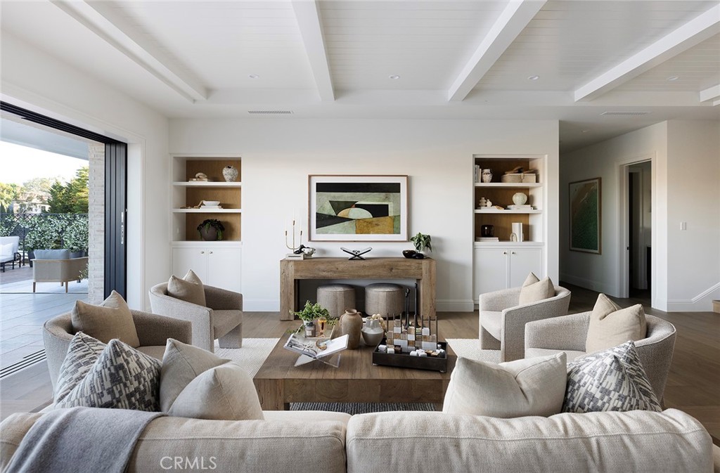 702 Saint James Place