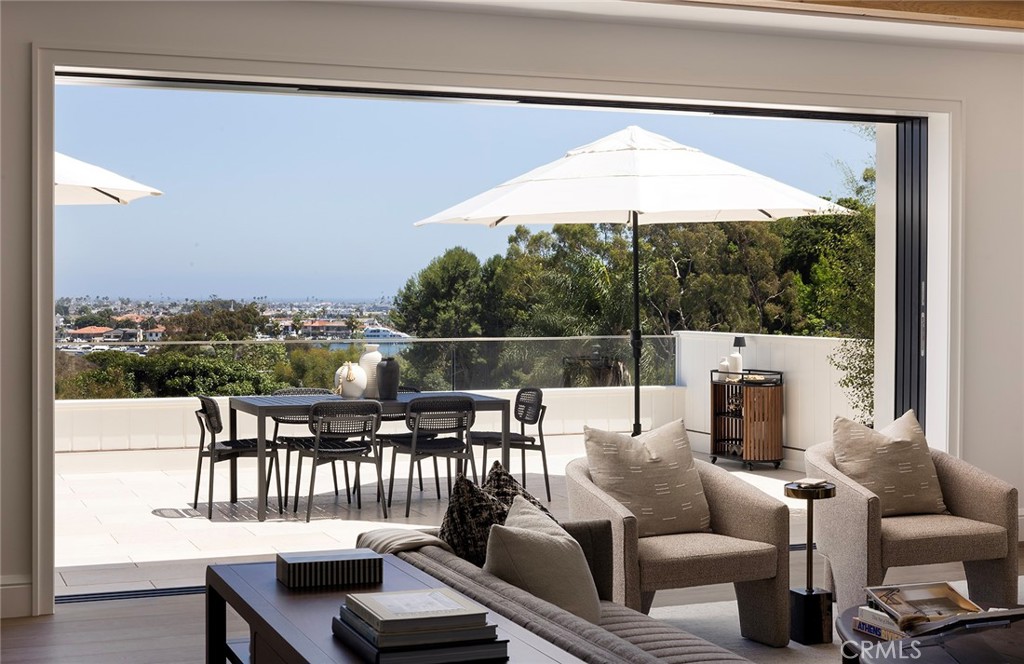 702 Saint James Place