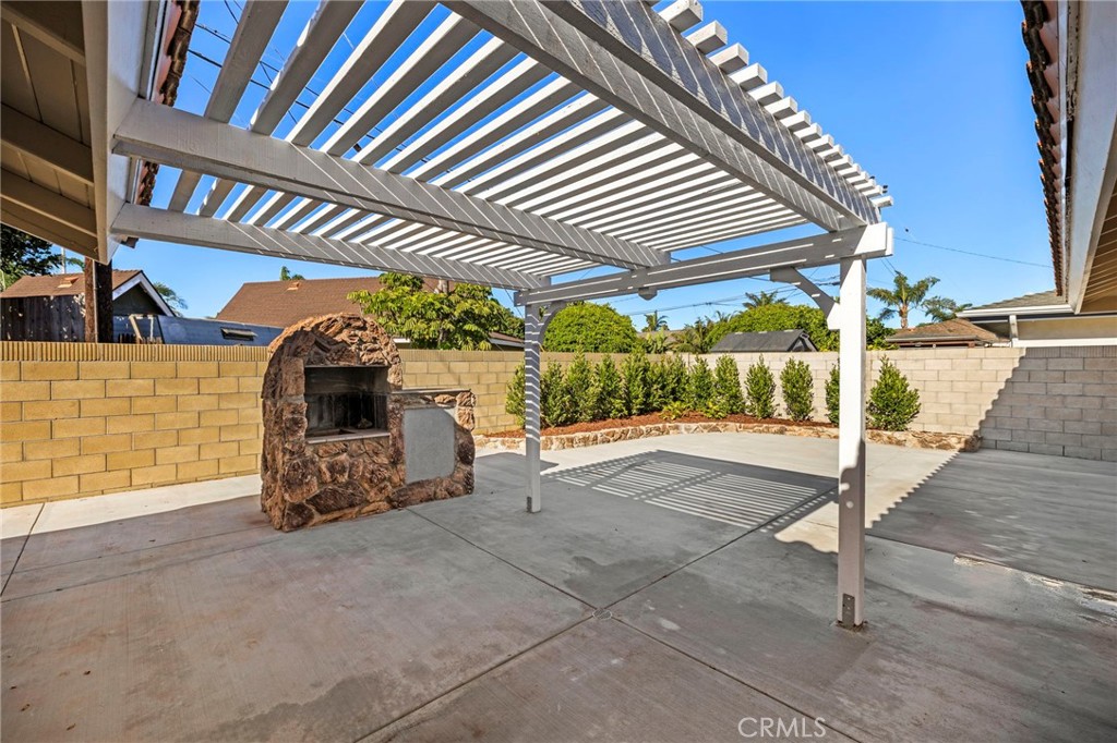 9351 Leilani Dr