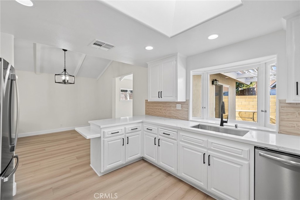 9351 Leilani Dr