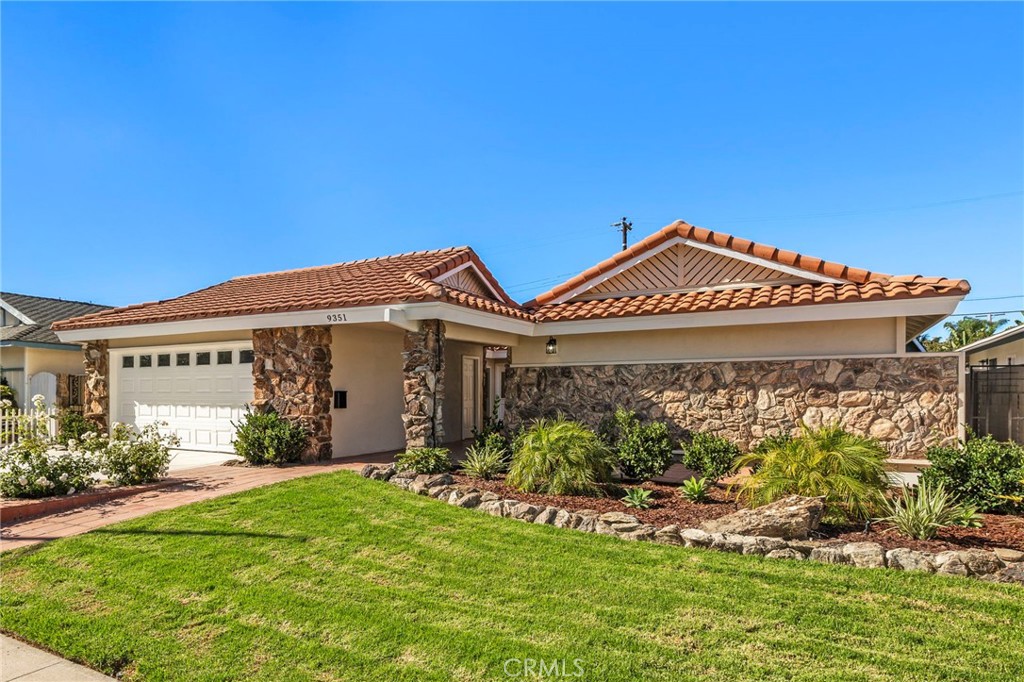 9351 Leilani Dr