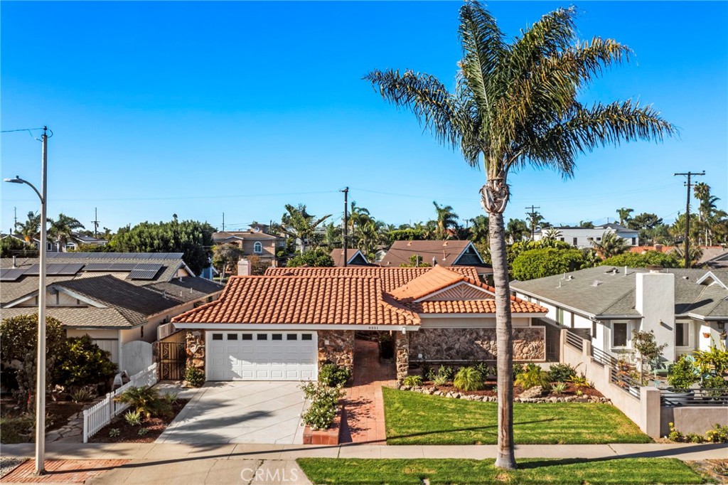 9351 Leilani Dr