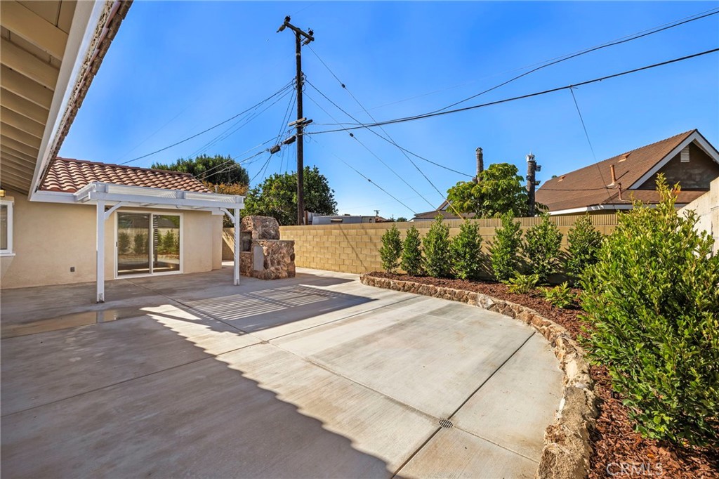 9351 Leilani Dr