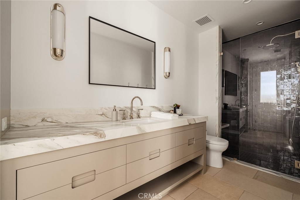 702 Saint James Place