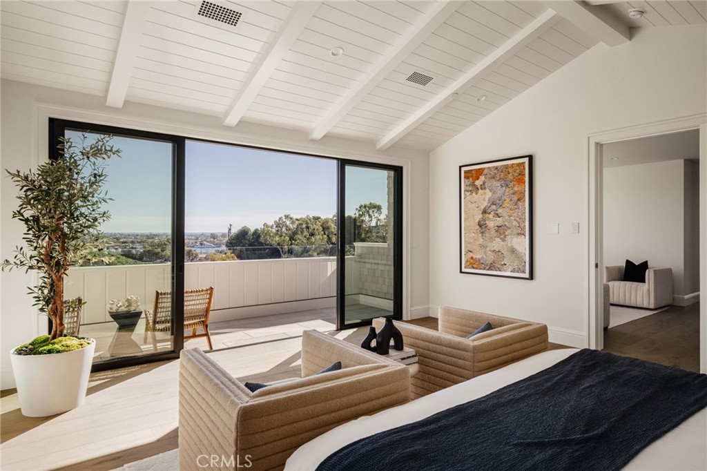 702 Saint James Place