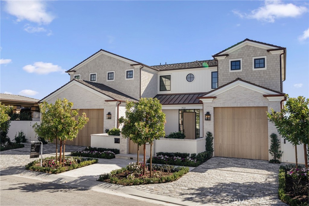 702 Saint James Place