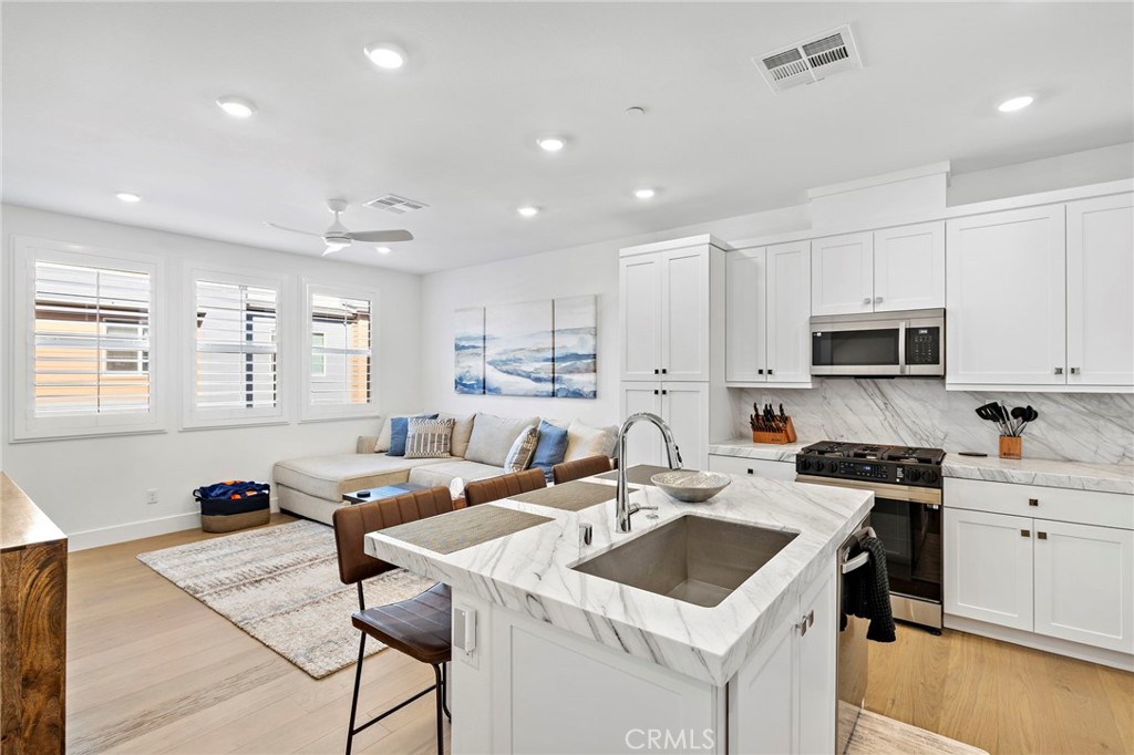 530 Bluegrass Way