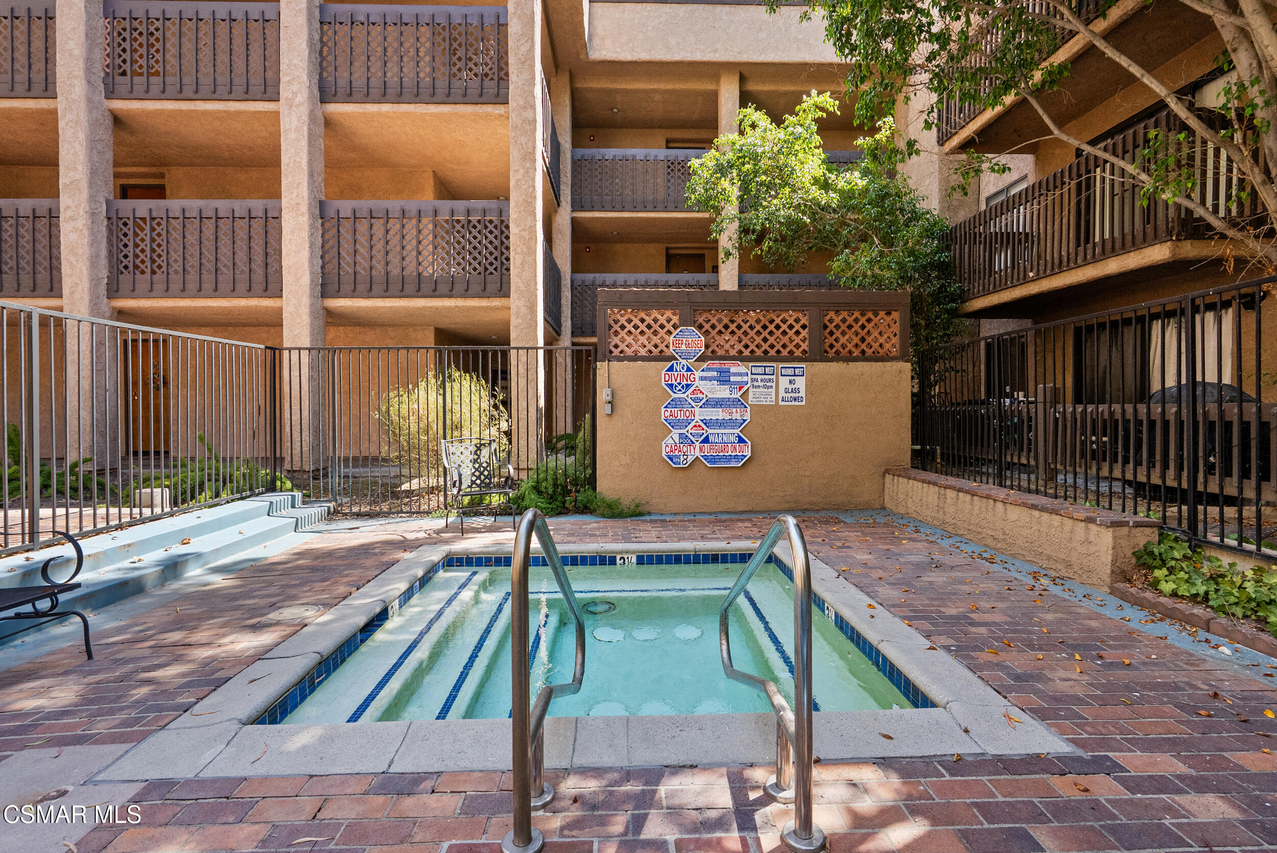 22100 Burbank Boulevard, 348e