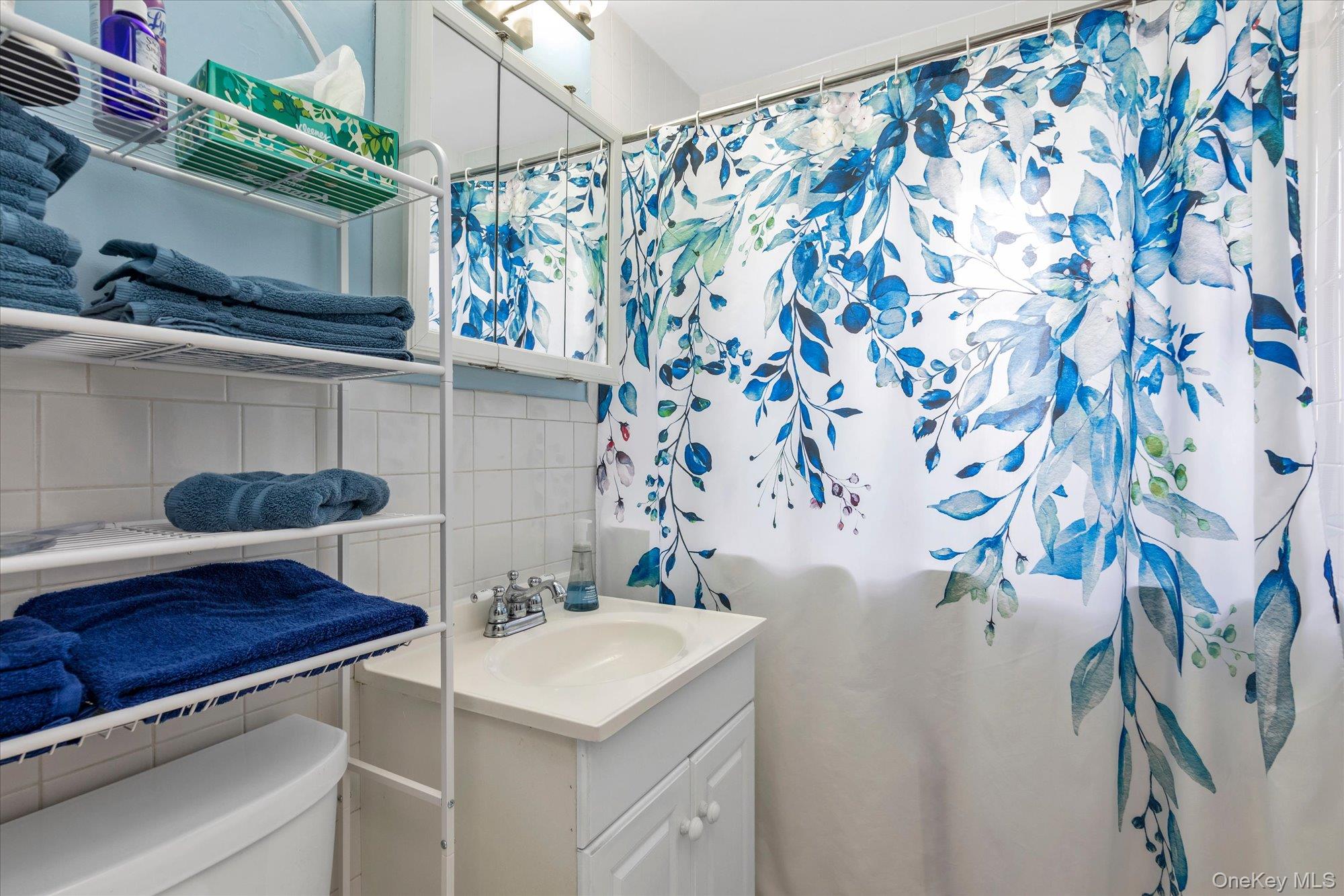 415 Merrick Road Unit: 1L