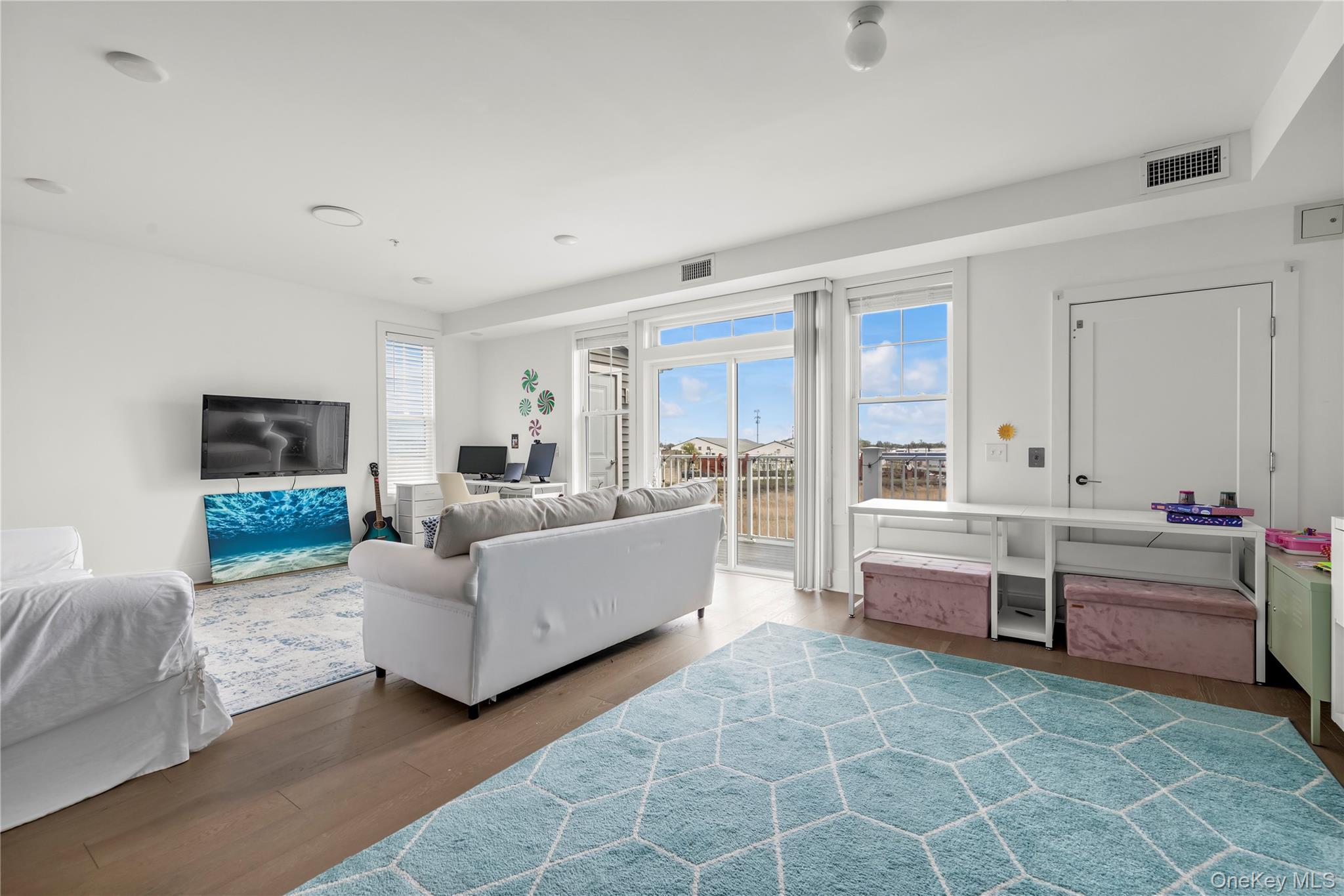 322 Marina Point