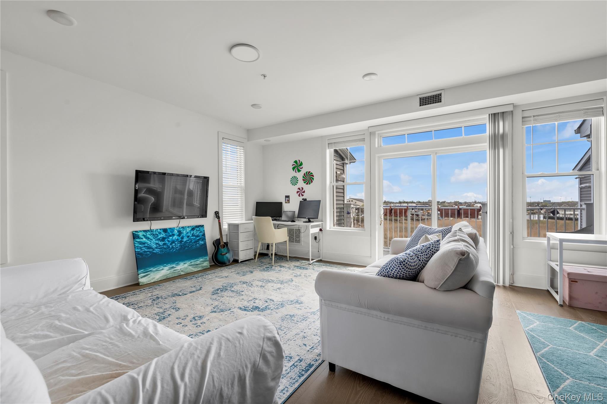 322 Marina Point