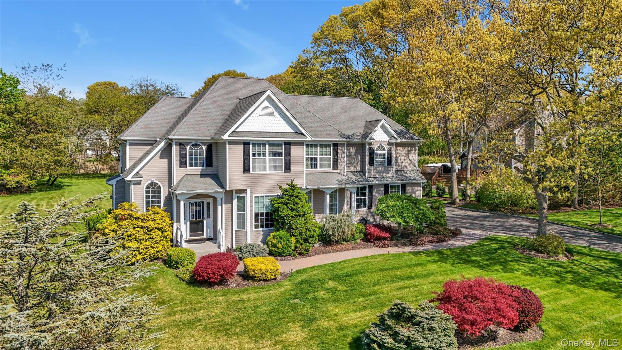 9 Paddock Lane