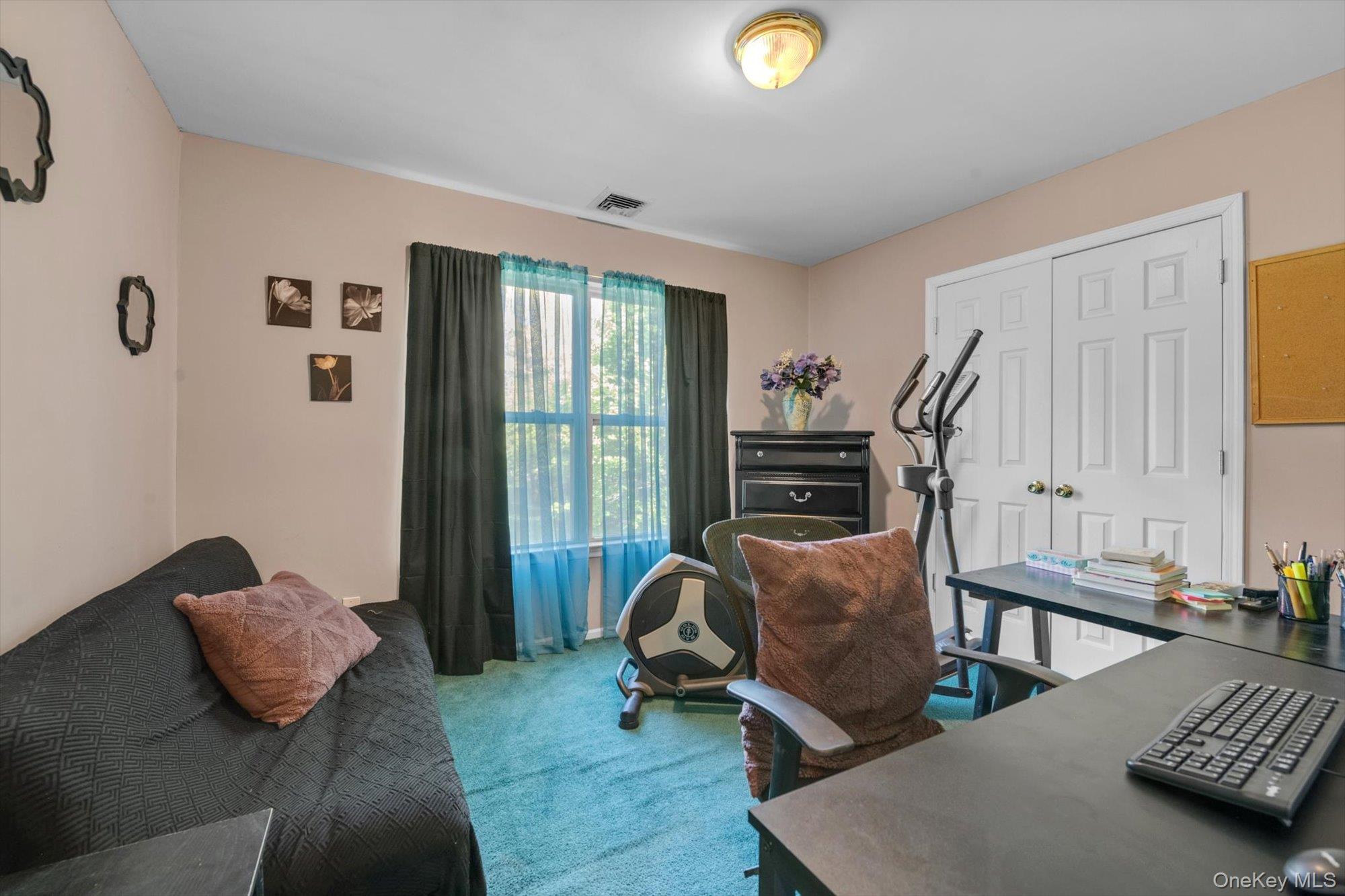 9 Paddock Lane